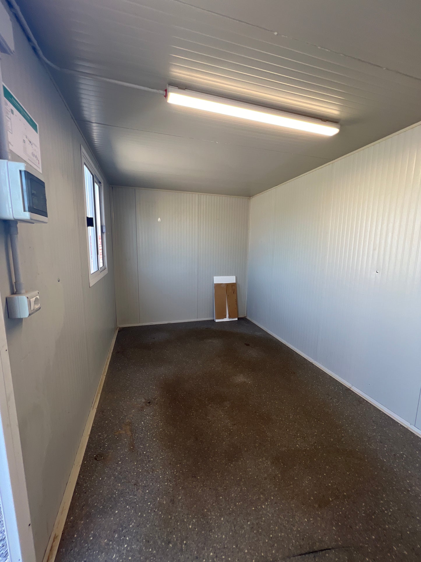 Rabljeni kontejner sa klimom 490x240x230