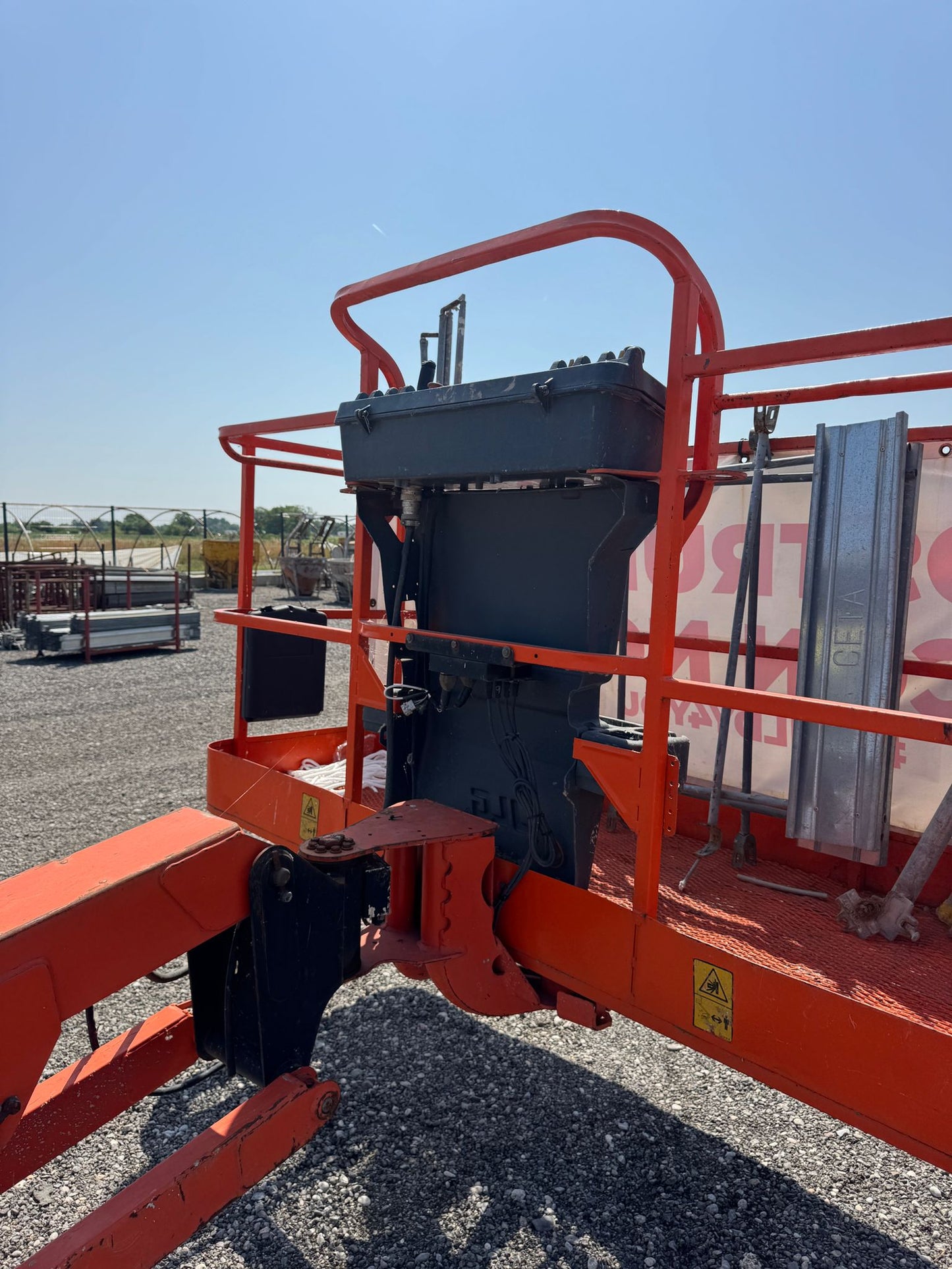 Radna platforma JLG 660S