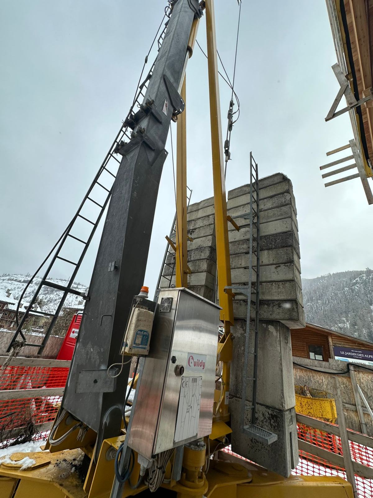 Građevinska dizalica / kran FM Gru - 1032 RBI