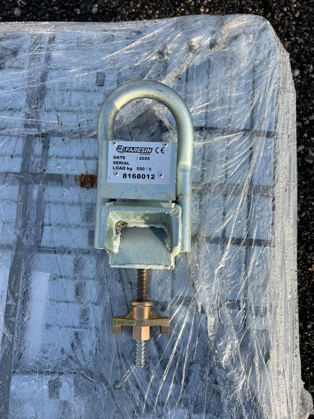 Kuke za dizanje zidne oplate Faresin S100