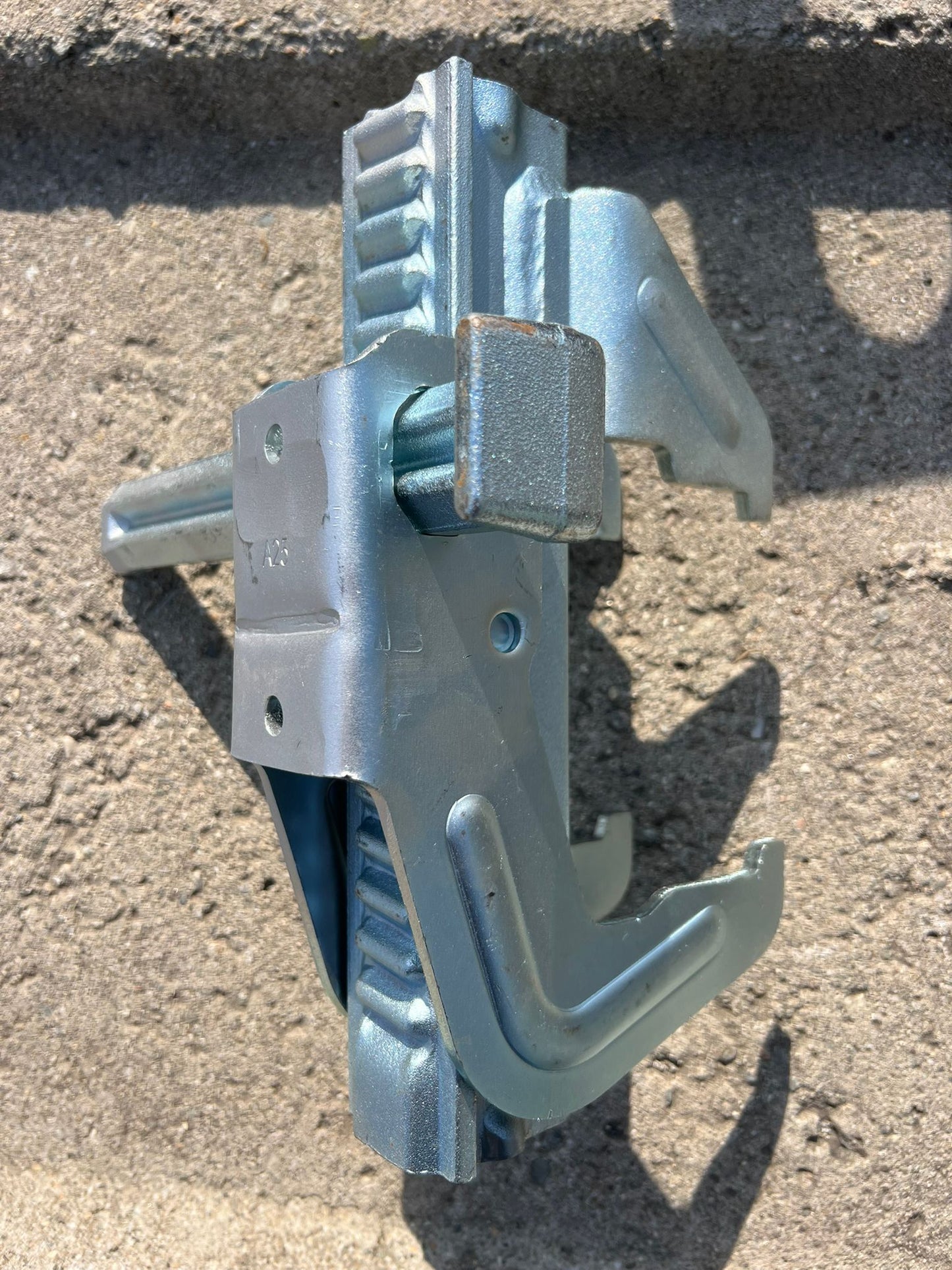 Spojnice za zidnu oplatu kompatibilne Peri Trio