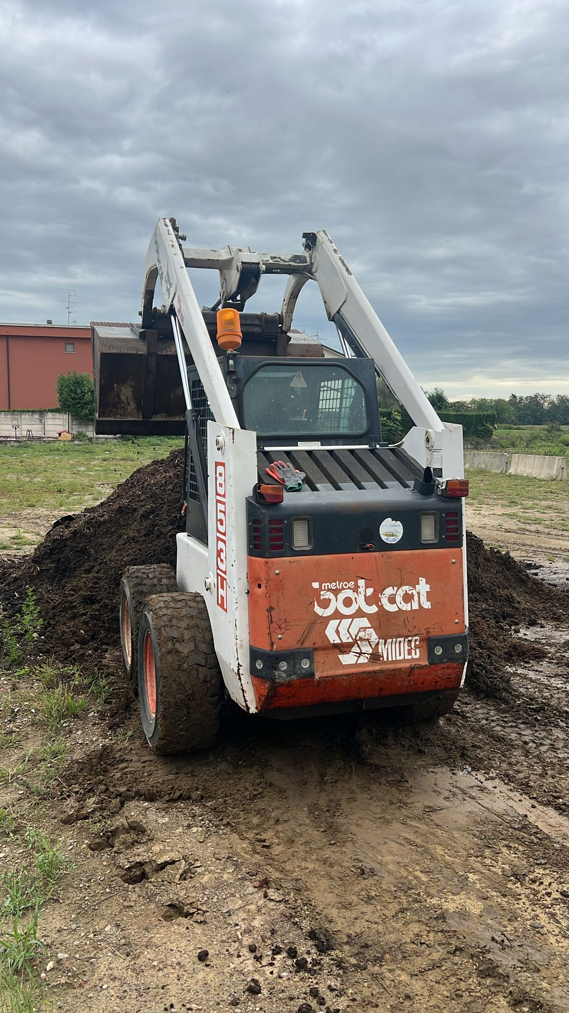 Mini utovarivač Bobcat 853H