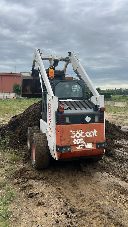 Mini utovarivač Bobcat 853H