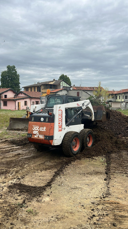 Mini utovarivač Bobcat 853H
