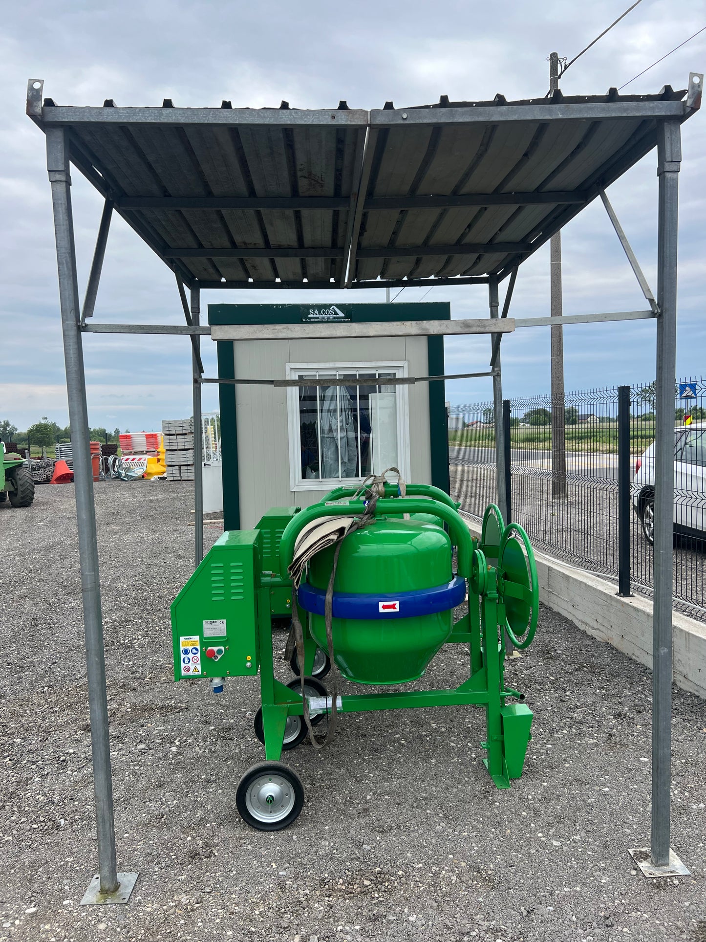 Rabljene nadstrešnice za mješalice za beton