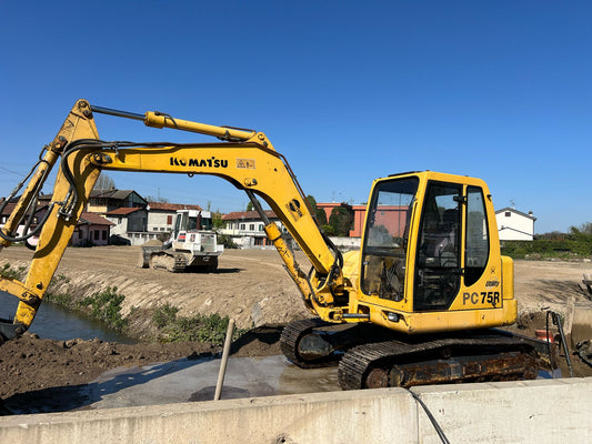 Bager Komatsu PC75