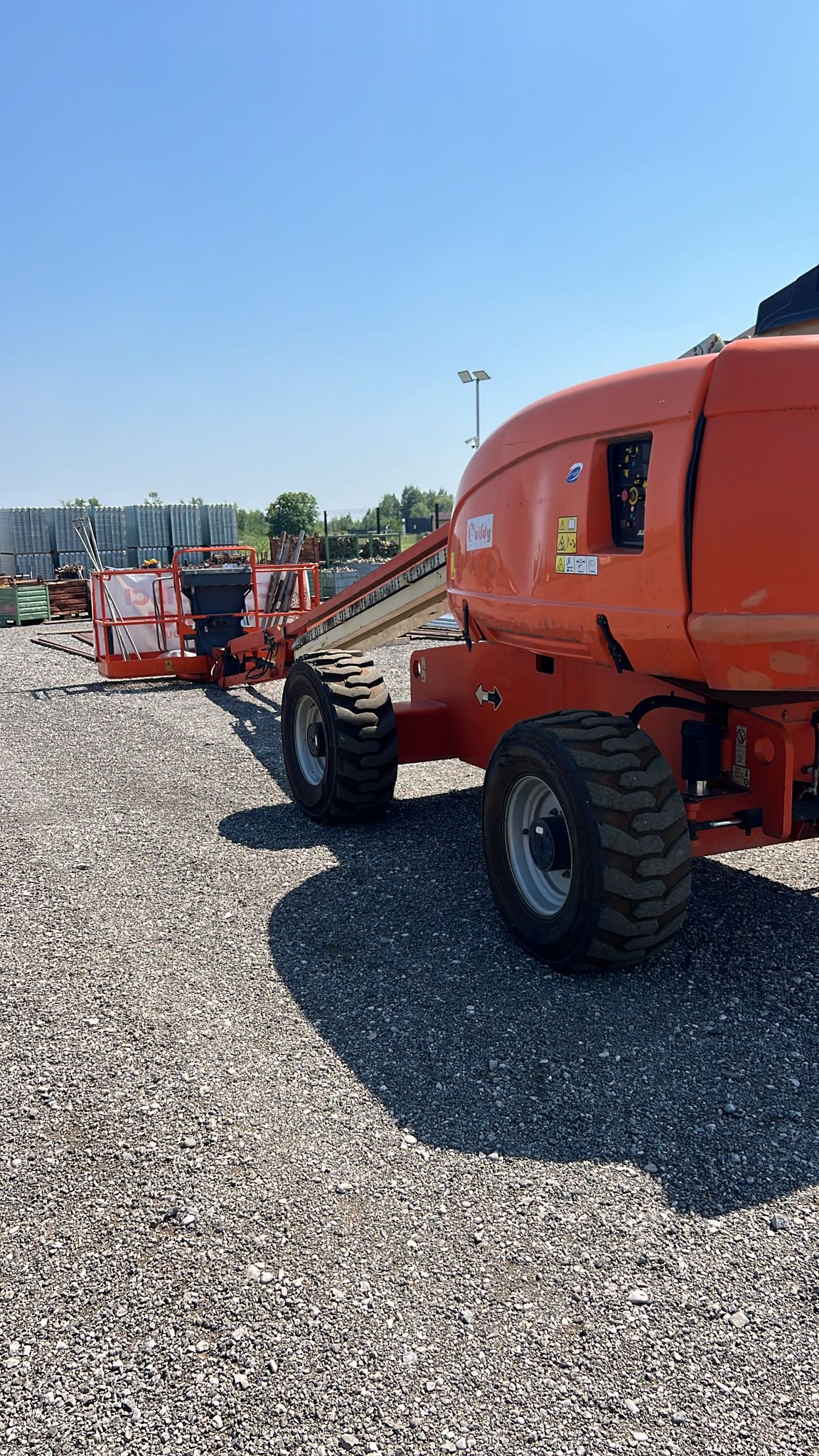 Radna platforma JLG 660S