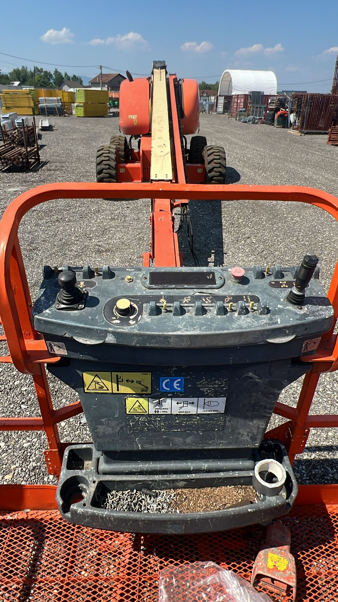 Radna platforma JLG 660S