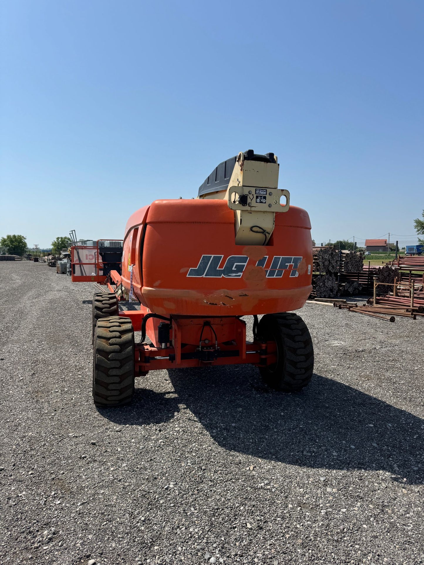 Radna platforma JLG 660S