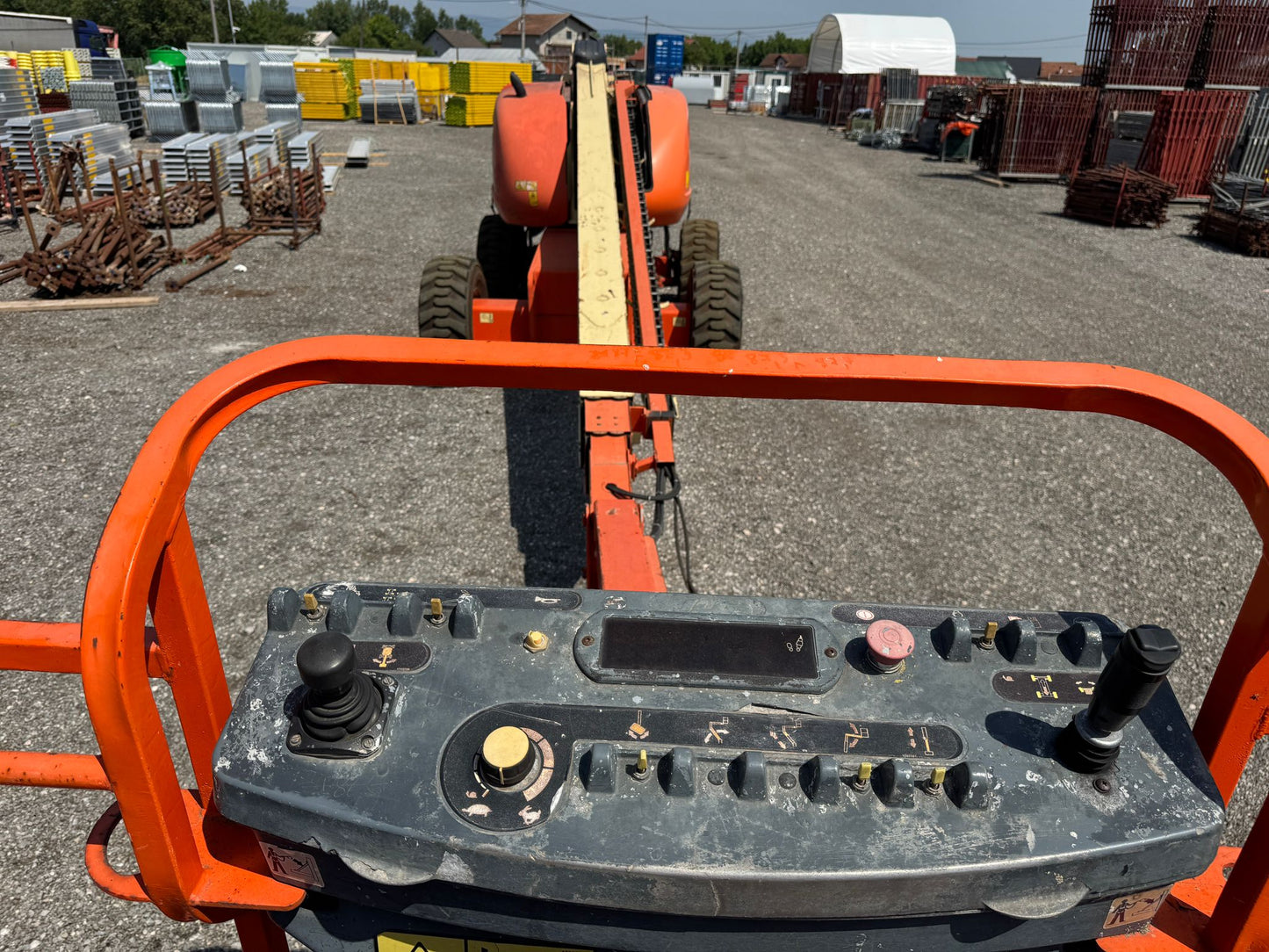 Radna platforma JLG 660S