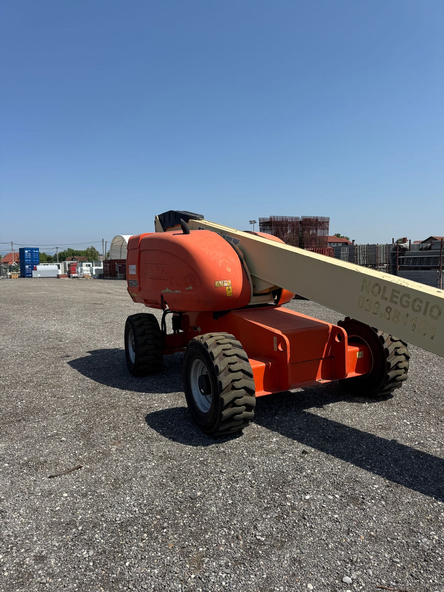 Radna platforma JLG 660S