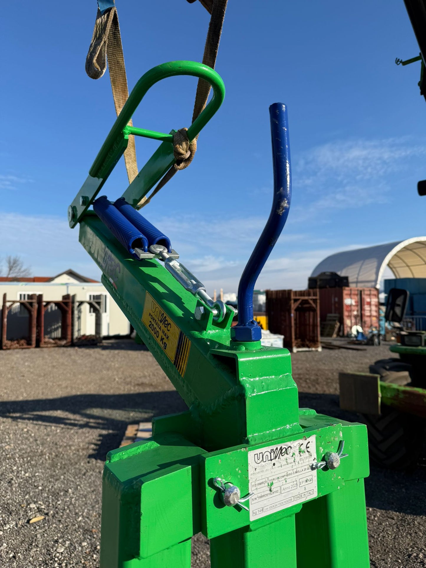 Samonivelirajuće vilice za kran