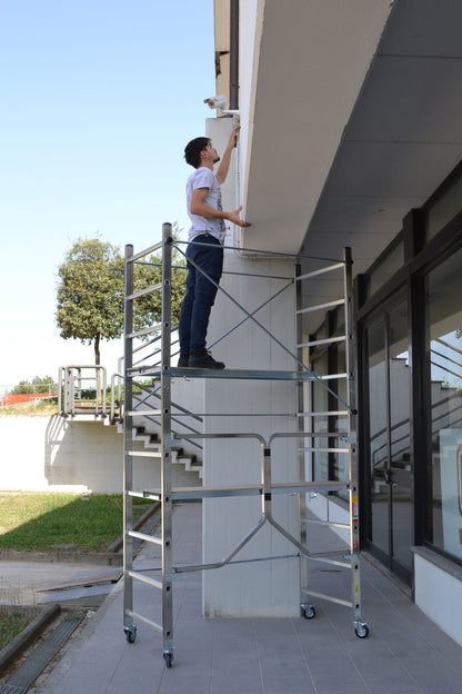 Mobilna skela aluminijska sklopiva 70 × 155 cm - radna visina 2,80 m